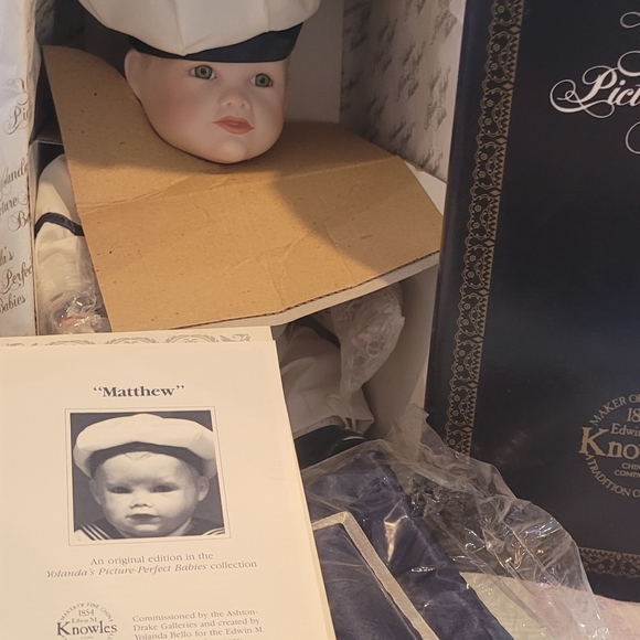 Ashton Drake galleries - Picture 3 of 3